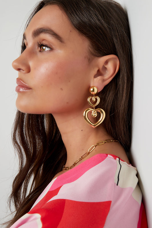 Statement hart oorbellen