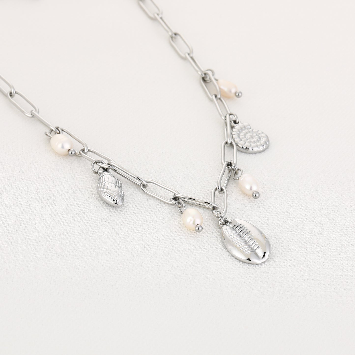 Bedelketting sea