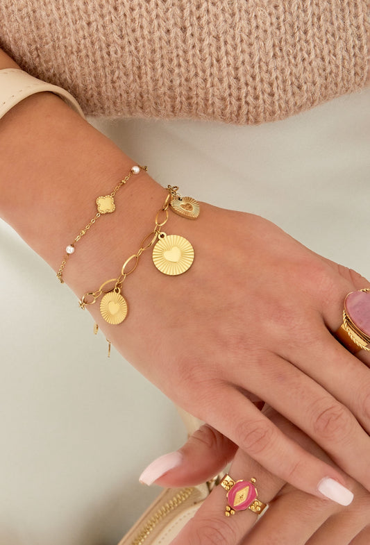 Minimalistische armband klaver met parels