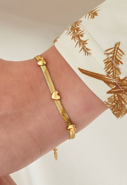 Armband snake chain met 3 hartjes