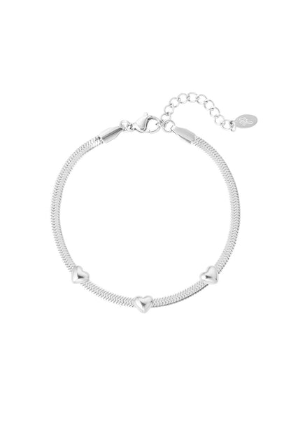 Armband snake chain met 3 hartjes Zilverkleur 
