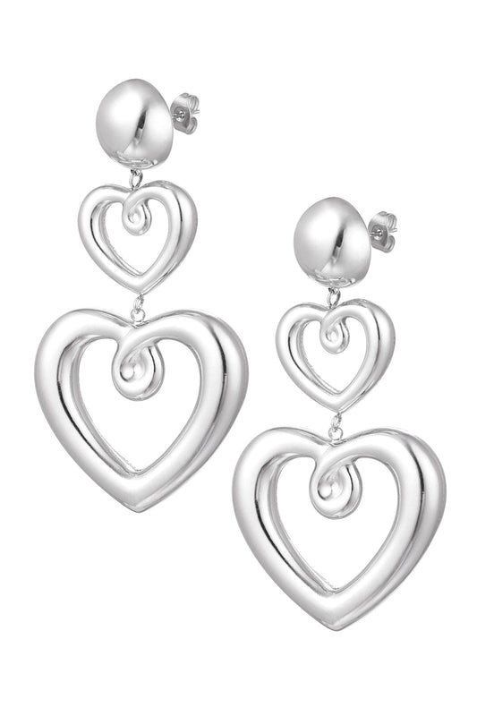 Statement hart oorbellen