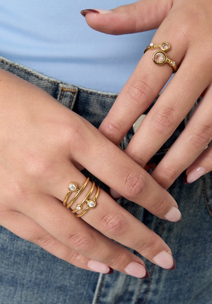 Statement ring glow