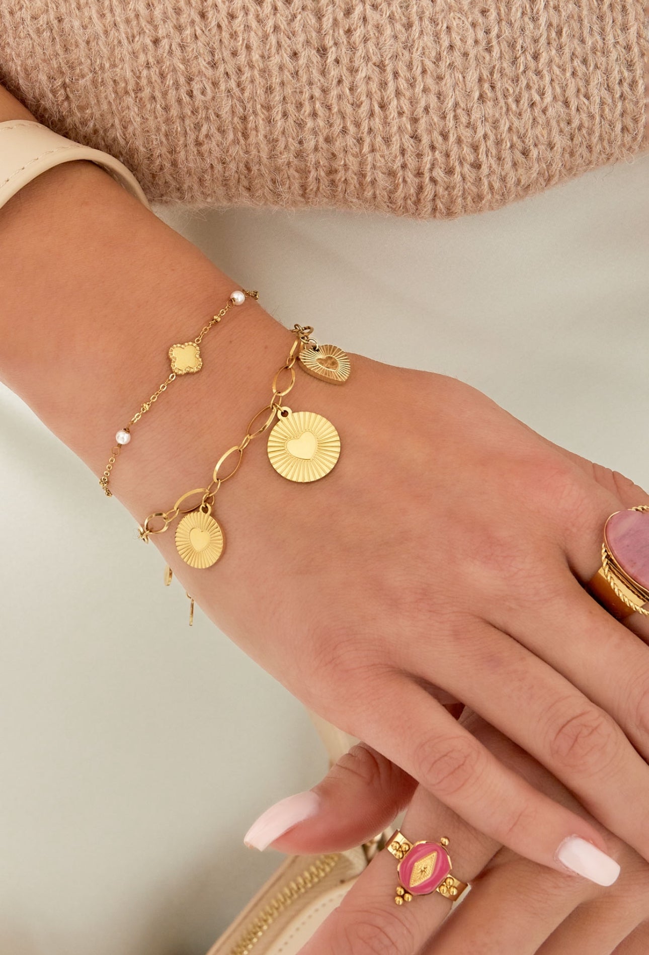 Minimalistische armband klaver met parels