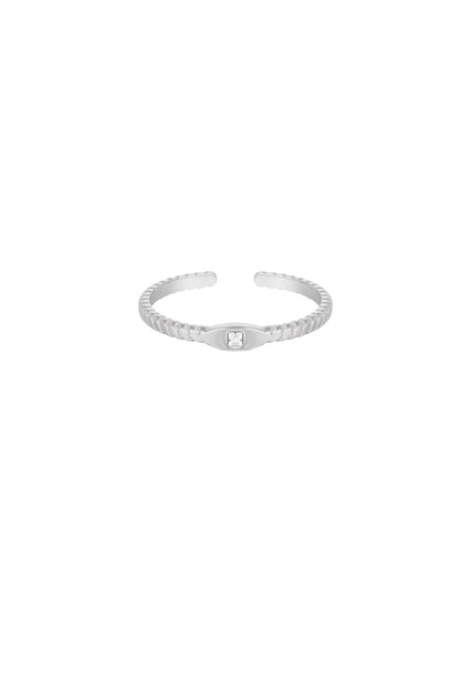 Smalle ring met steen Zilverkleur 